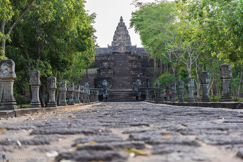 Buri Ram, thành phố ẩn mình giữa những dãy núi lửa từ ngàn xưa
