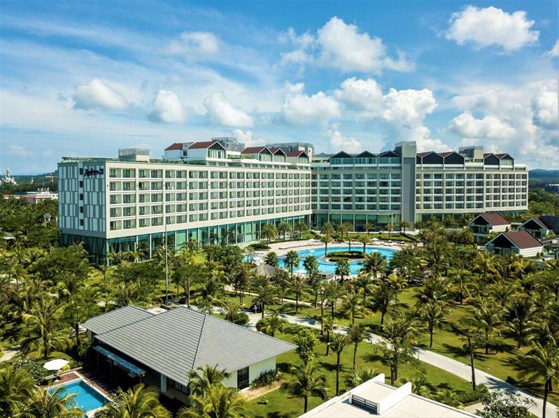 Combo 3N2Đ khách sạn Radisson Blu 5 sao + Ăn sáng + Đón tiễn sân bay